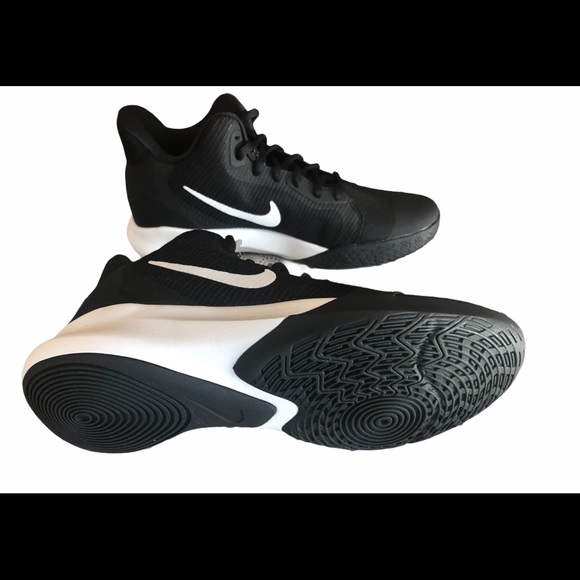 NIKE SNEAKERS FOR BOYS SIZE 6.5 - Picture 2 of 4